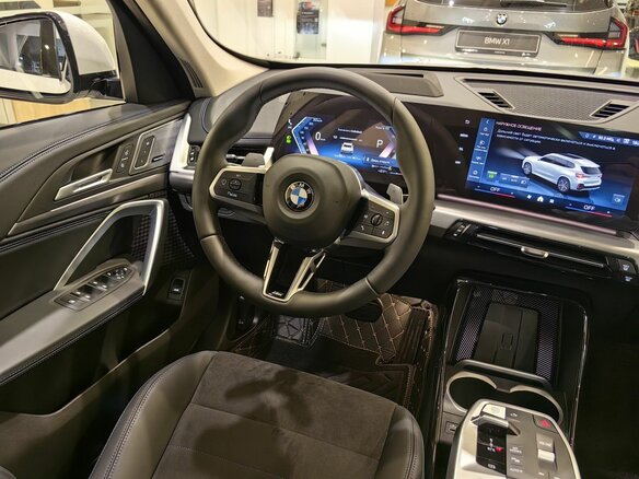 2025 BMW X1 Long 25Li xDrive III (U11/U12), белый, 6150000 рублей - вид 12