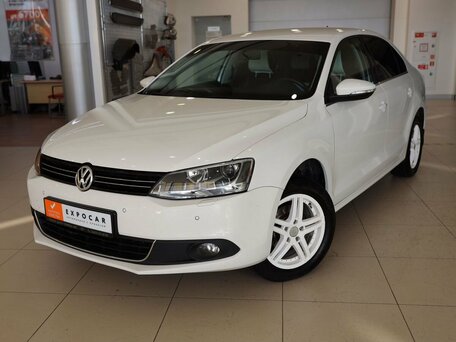 Volkswagen Jetta VI