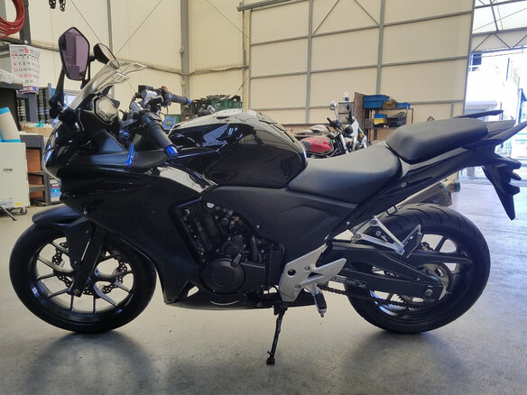2014 Honda CBR 400R, чёрный, 390000 рублей - вид 1