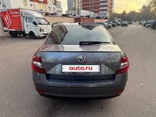 2017 Skoda Octavia III (A7) Рестайлинг, серый, 2250000 рублей, вид 5
