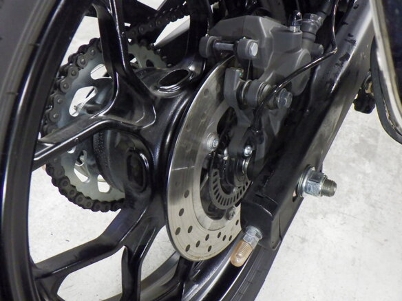 2025 Yamaha YZF-R3, чёрный, 670000 рублей - вид 18