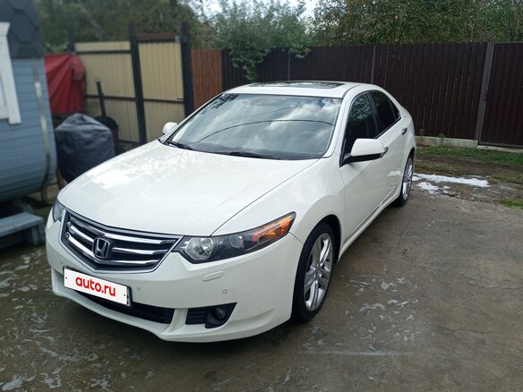 2008 Honda Accord VIII, белый, 1200000 рублей
