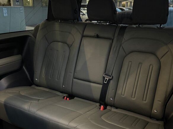 2021 Land Rover Defender 90 II, зелёный, 6650000 рублей - вид 16