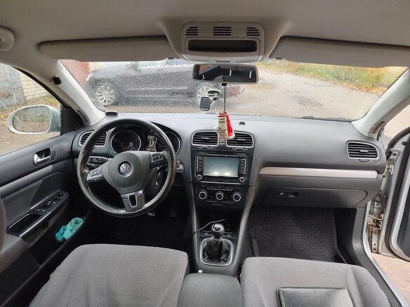 2010 Volkswagen Golf VI, серый, 750000 рублей - вид 14