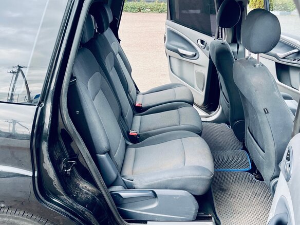 2008 Ford S-MAX I, чёрный, 700000 рублей - вид 12