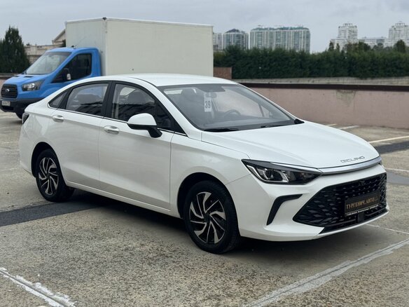 2024 BAIC U5 Plus, белый - вид 4