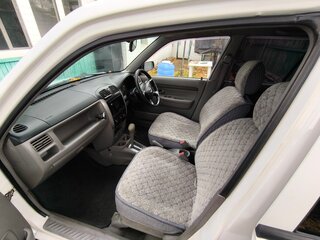 2001 Mazda Demio I (DW), белый, 270000 рублей, вид 3
