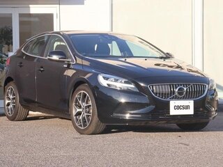 2019 Volvo V40 II Рестайлинг, чёрный, 873911 рублей, вид 2