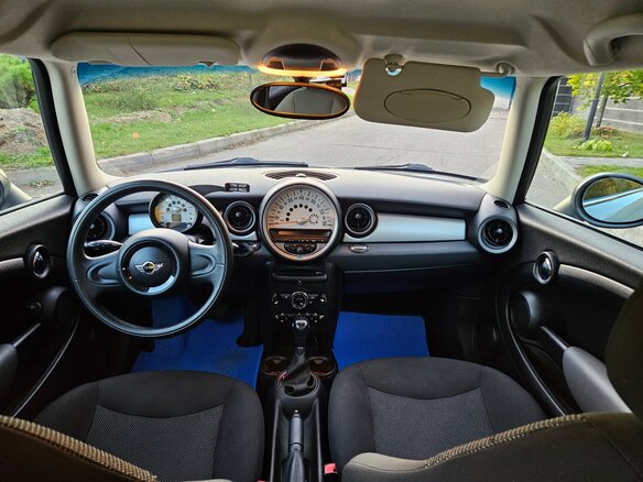 2011 Mini Hatch One II (R56) Рестайлинг, голубой, 830000 рублей - вид 10