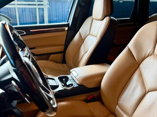 2015 Porsche Cayenne Diesel II Рестайлинг (958), чёрный, 4000000 рублей, вид 5