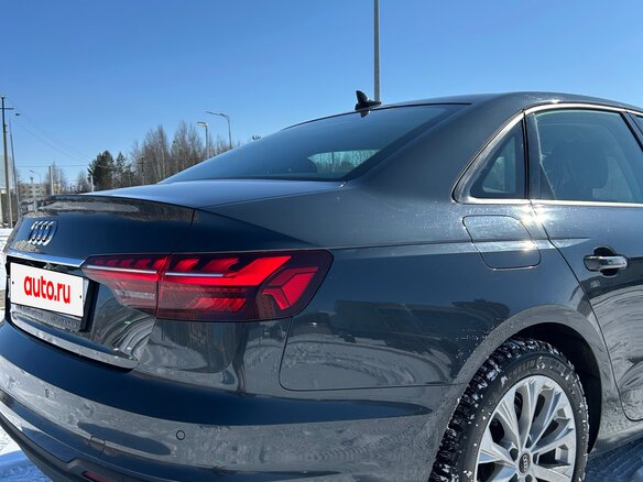 2021 Audi A4 35 TFSI V (B9) Рестайлинг, серый, 3550000 рублей - вид 4