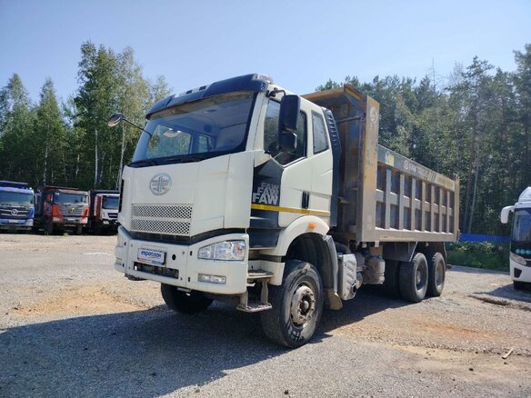 2022 FAW J6 CA3250, белый, 2611800 рублей