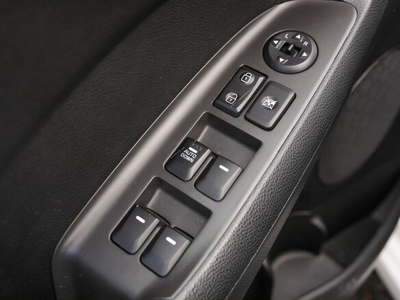 2017 Kia Cerato III Рестайлинг (Classic), белый - вид 12