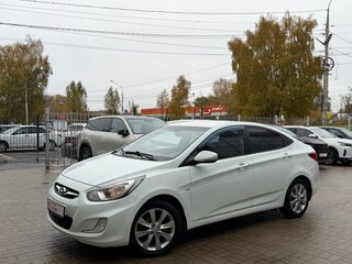 2012 Hyundai Solaris I, белый, 625000 рублей, вид 2