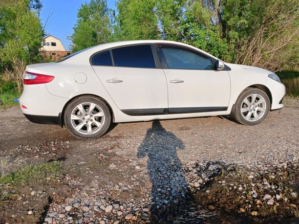 2013 Renault Fluence I Рестайлинг, белый, 750000 рублей - вид 5