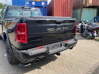 2026 Ram 1500 Crew Cab V Рестайлинг, чёрный, 12050000 рублей, вид 4