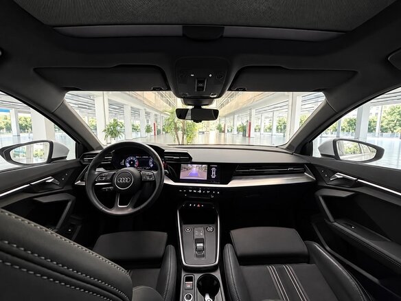 2023 Audi A3 35 TFSI Long IV (8Y), белый, 1877000 рублей - вид 5