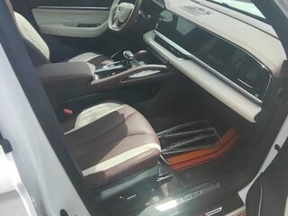 2022 Geely Monjaro (Xingyue L) I, белый, 2550000 рублей, вид 5