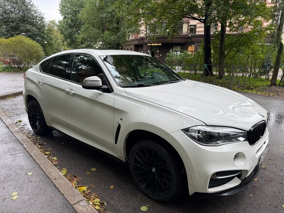 2016 BMW X6 M50d II (F16), белый, 4500000 рублей - вид 3