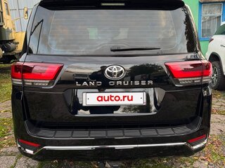 2022 Toyota Land Cruiser 300 Series, чёрный, 12000000 рублей, вид 2