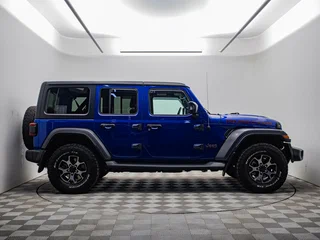 2018 Jeep Wrangler IV (JL), синий, 4800000 рублей, вид 4
