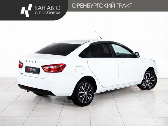 2022 Lada (ВАЗ) Vesta I, белый, 997000 рублей - вид 2
