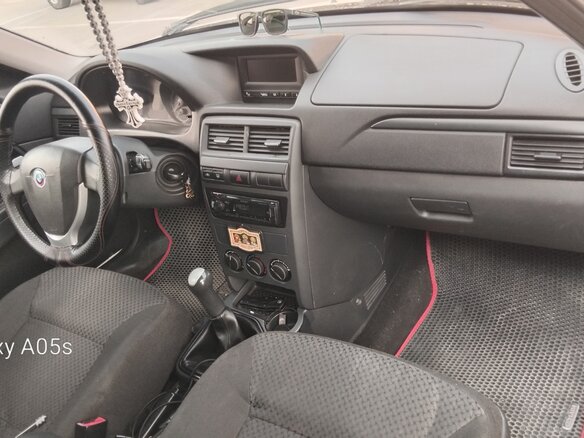 2013 Lada (ВАЗ) Priora I Рестайлинг, белый, 480000 рублей - вид 3