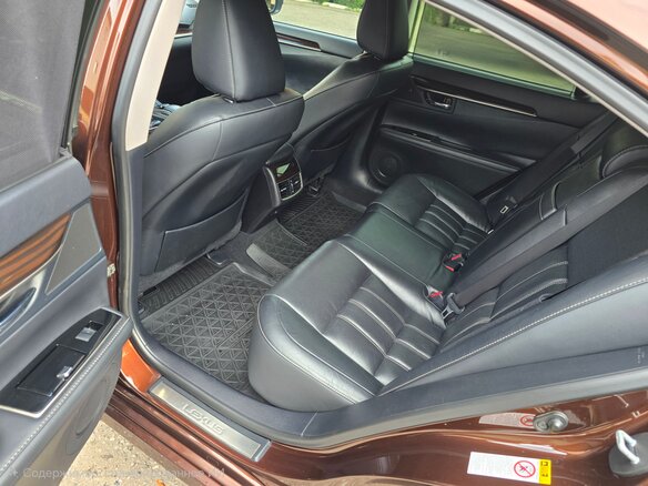 2015 Lexus ES 250 VI Рестайлинг, коричневый, 2400000 рублей - вид 9