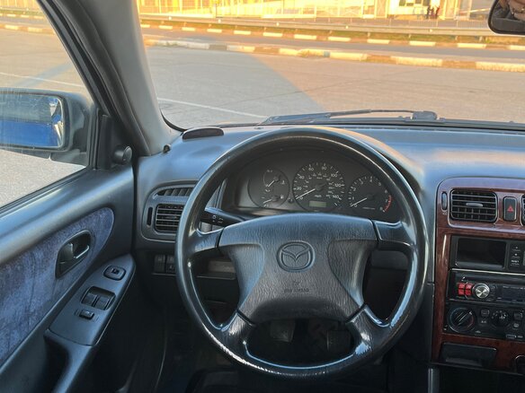 1999 Mazda 626 V (GF), синий, 200000 рублей - вид 7