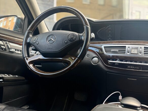 2008 Mercedes-Benz S-Класс 350 V (W221), чёрный - вид 4