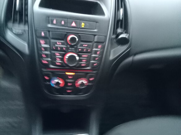 2012 Opel Astra J Рестайлинг, чёрный, 550000 рублей - вид 16