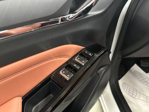 2025 Changan X5 Plus I Рестайлинг, белый - вид 9