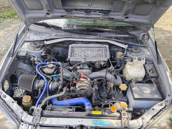 2004 Subaru Impreza II Рестайлинг 1, серебристый - вид 9