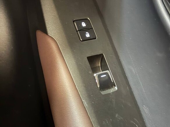 2018 Lexus NX 200 I Рестайлинг, красный, 4000000 рублей - вид 23