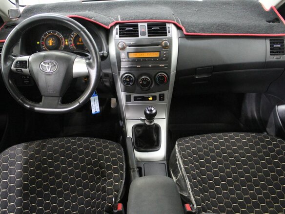 2012 Toyota Corolla X (E140, E150) Рестайлинг, белый, 1150000 рублей - вид 16