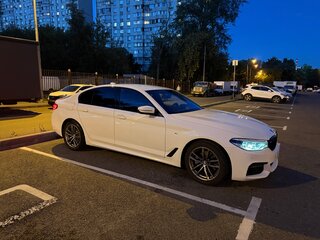 2019 BMW 5 серии 520d xDrive VII (G30/G31/G38), белый, 3950000 рублей, вид 3