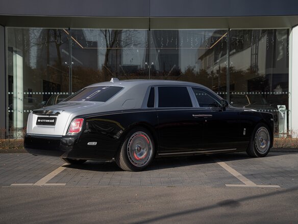 2026 Rolls-Royce Phantom Extended VIII Рестайлинг (Series II), чёрный, 86000000 рублей - вид 14