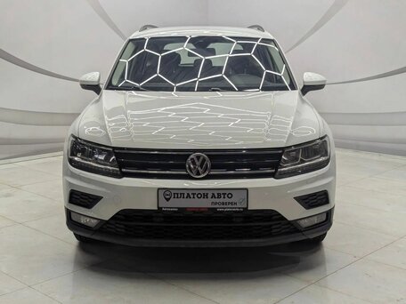 2020 Volkswagen Tiguan II, белый, 2375000 рублей, вид 2