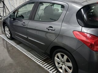 2011 Peugeot 308 I Рестайлинг, серый, 420000 рублей, вид 4