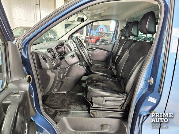 2020 Renault Trafic III, синий, 3499000 рублей - вид 10