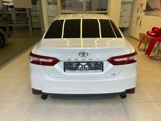 2019 Toyota Camry VIII (XV70), белый, 2810000 рублей, вид 5