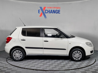 2009 Skoda Fabia II, белый, 389000 рублей, вид 3