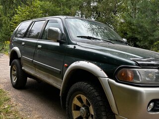 2000 Mitsubishi Pajero Sport I, зелёный, 360000 рублей, вид 5