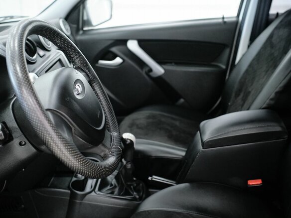 2015 Lada (ВАЗ) Granta I, белый, 399000 рублей - вид 9