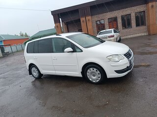 2008 Volkswagen Touran I Рестайлинг, белый, 430000 рублей, вид 3