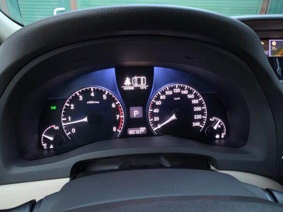 2013 Lexus RX 270 III Рестайлинг, белый, 2399000 рублей - вид 13
