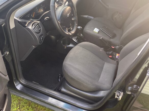 2004 Ford Focus I Рестайлинг, чёрный, 150000 рублей - вид 13
