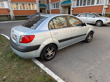 2006 Kia Rio II, серебристый, 337000 рублей, вид 5