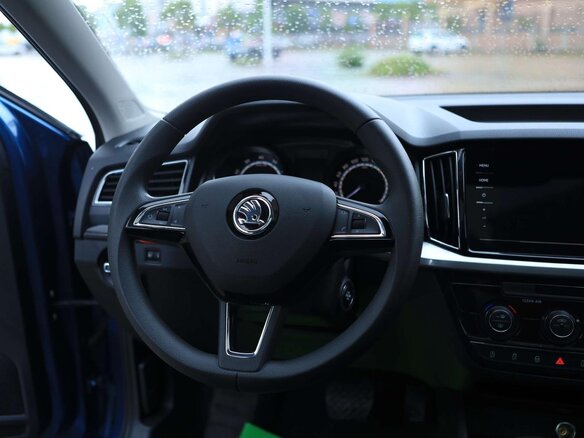 2023 Skoda Kamiq GT I (China Market), синий, 1330000 рублей - вид 10