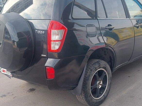 2015 Chery Tiggo (T11) I Рестайлинг (FL), чёрный, 530000 рублей - вид 5